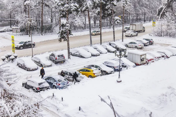 Pushkino Russia February 2018 Machines Swept Snow City Public Parking — Stock Photo, Image