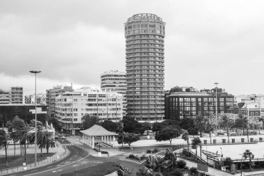 Las Palmas de Gran Canaria, İspanya, 5 Ocak 2018 üzerinde. Modern binalar mimari kompleks adalar adalar için tipik yapmak. 