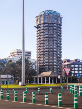 Las Palmas de Gran Canaria, İspanya, 5 Ocak 2018 üzerinde. Modern binalar mimari kompleks adalar adalar için tipik yapmak. 