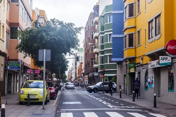 Las Palmas de Gran Canaria, İspanya, 5 Ocak 2018 üzerinde. Modern binalar mimari kompleks adalar adalar için tipik yapmak.