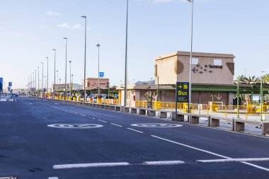 Las Palmas de Gran Canaria, İspanya, üzerinde 12 Ocak 2018. Havaalanı yolcu terminal yakınındaki Park bilir