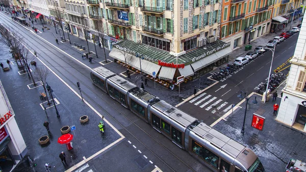 Nicea Francja Marca 2018 Pieszych Tramwajów Przenieść Avenue Jean Medecin — Zdjęcie stockowe