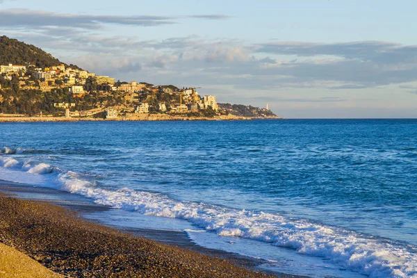 Nice Francia Marzo 2018 Sol Del Atardecer Ilumina Las Olas — Foto de Stock