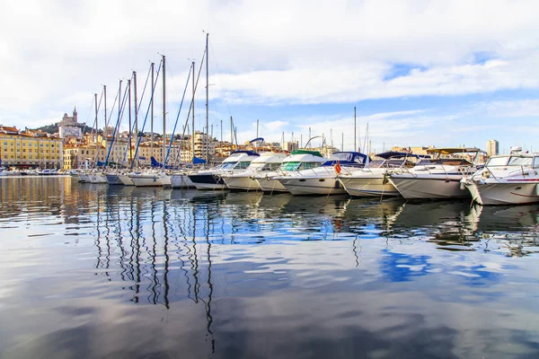 Marseille Francia Marzo 2018 Numerosos Yates Barcos Están Amarrados Antiguo — Foto de Stock