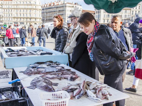 Marseille Francia Marzo 2018 Scambi Pesce Fresco Nel Mercato Del — Foto Stock