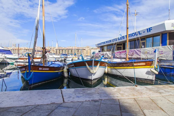Marsilya Fransa Mart 2018 Çok Sayıda Yat Tekne Şehir Manzaraları — Stok fotoğraf