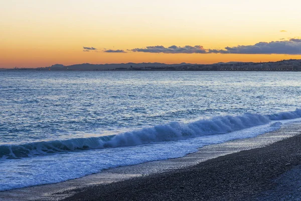 Den Pittoreska Raden Surf Medelhavet Upplyst Med Sunset Solen — Stockfoto