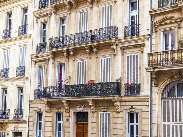 Marseille France Mars 2018 Soleil Éclaire Une Façade Ancien Bâtiment — Photo