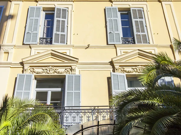 Nice France March 2018 Sun Lights Building Facade Provencal Style — Stock Photo, Image