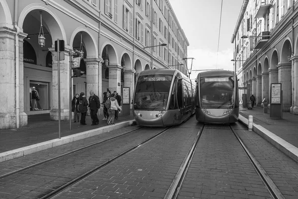 Nicea Francja Marca 2018 Pieszych Tramwajów Przenieść Avenue Jean Medecin — Zdjęcie stockowe