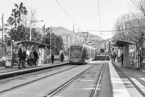 Nice Frankrijk Maart 2018 Moderne High Speed Tram Rijdt Stad — Stockfoto