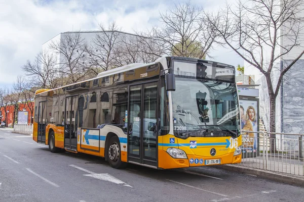 Ніцца Франція Березня 2018 Автобус Йде Міській Вулиці — стокове фото
