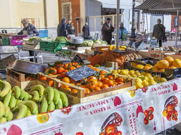 Nice França Março 2018 Vários Verduras Fruto Expõem Balcões Mercado — Fotografia de Stock