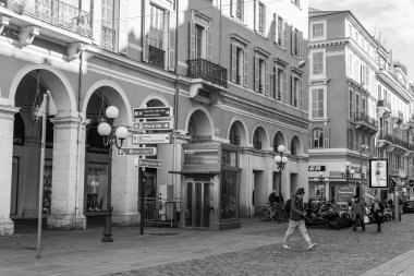 Güzel, Fransa, 6 Mart 2018. Tipik Provencal binalarda formu cazip manzarası sokak şehir merkezinde stil.. 