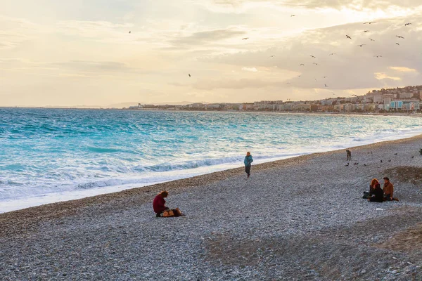地中海でサーフの美しいライン — ストック写真