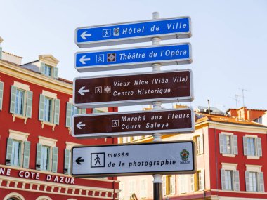 Güzel, Fransa, 6 Mart 2018. Şehir gezinti öğeleri şehir manzaraları adları ile 