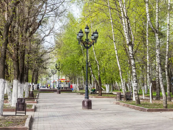 Pushkino Russia Maggio 2018 Vista Urbana Nel Pomeriggio Primavera Alberi — Foto Stock