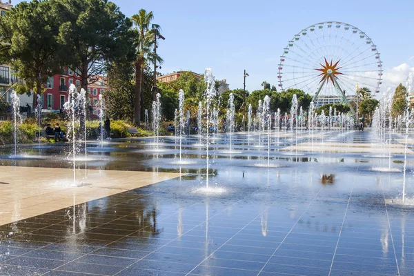 Nice France März 2018 Der Schöne Platanenbrunnen Promenade Paillon Park — Stockfoto