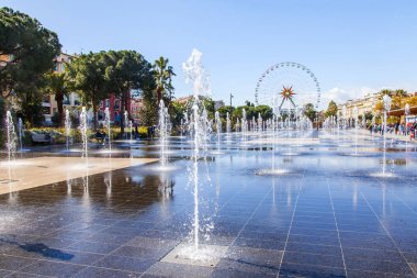 Güzel, Fransa, 6 Mart 2018. La güzel uçak Çeşmesi mesire du Paillon park