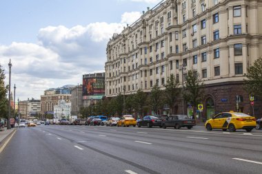 Moskova, Rusya, 27 Ağustos 2019. Tverskaya başkentin ana caddelerinden biridir..
