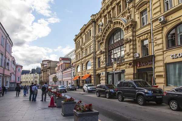 Moscú Rusia Agosto 2019 Kuzneckiy Mayoría Calles Típicas Moscú Con — Foto de Stock