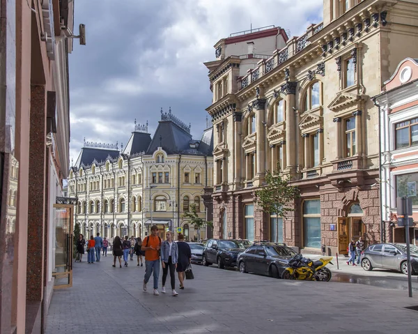 Moscú Rusia Agosto 2019 Kuzneckiy Mayoría Calles Típicas Moscú Con — Foto de Stock