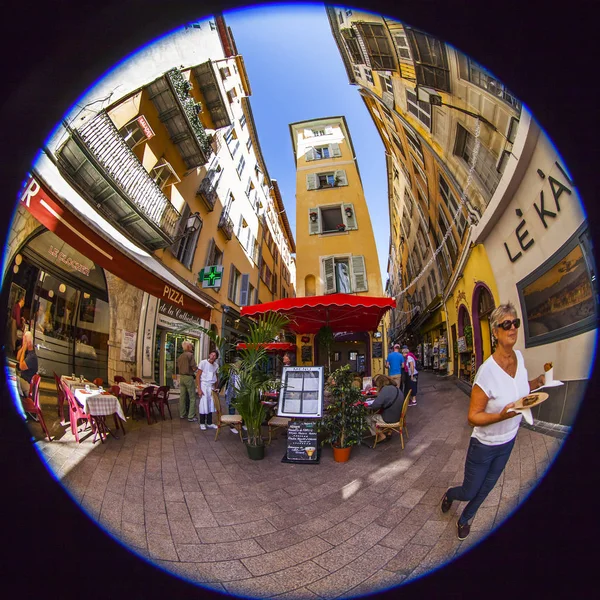 Nice França Outubro 2019 Rua Pitoresca Cidade Velha Céu Azul — Fotografia de Stock