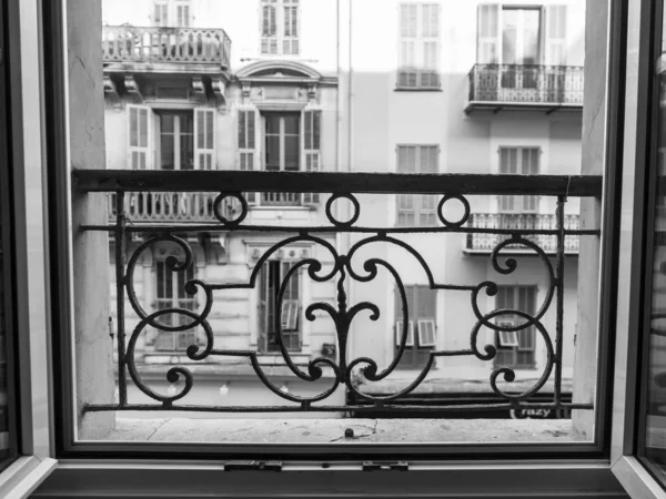 Nice Franciaország 2019 Október Kilátás Egy Tipikus Városi Utca Ablakából — Stock Fotó