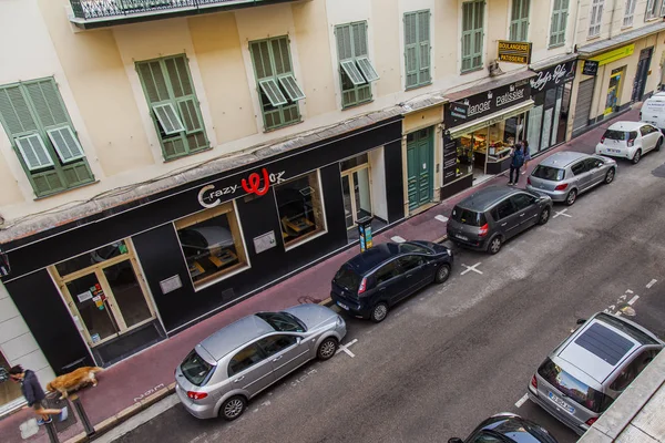 Nice França Outubro 2019 Vista Uma Janela Uma Típica Rua — Fotografia de Stock