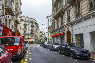Güzel, Fransa, 10 Ekim 2019. Güzel şehir manzarası. Tarihi gelişim alanındaki Picturesque Caddesi. 
