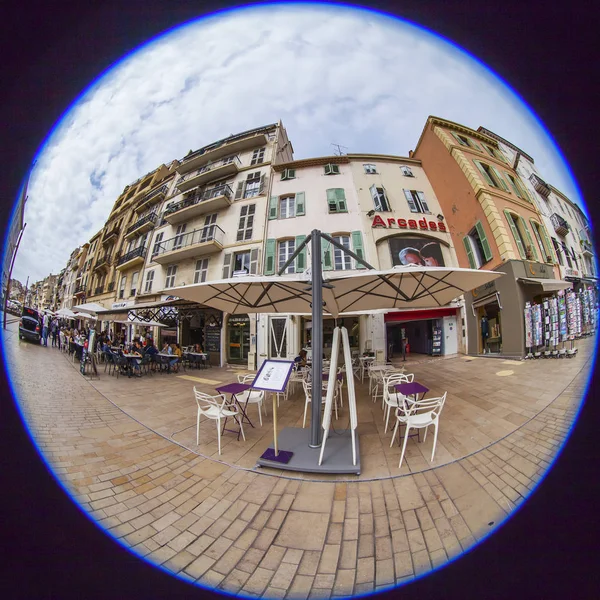 Cannes Fransa Ekim 2019 Eski Kasabadaki Pitoresk Bir Caddedeki Geleneksel — Stok fotoğraf
