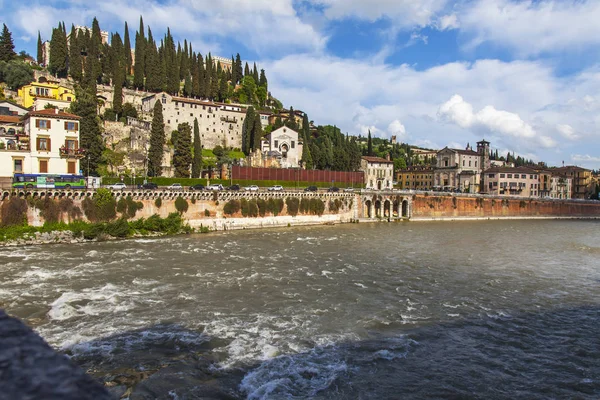 Verona Italy April 2019 Scenic Panoramic View River Adige Its — Stock Photo, Image