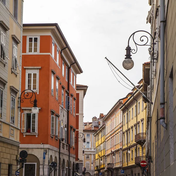 Triest Włochy Sierpnia 2019 Piękna Malownicza Ulica Zabytkowym Mieście — Zdjęcie stockowe