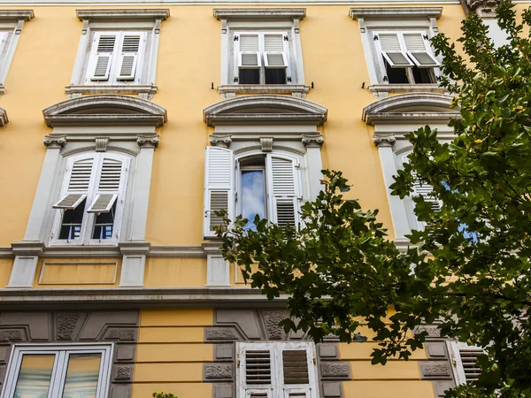 Trieste Italy August 2019 Fragment Facade Building Historical Building Area — Stock Photo, Image