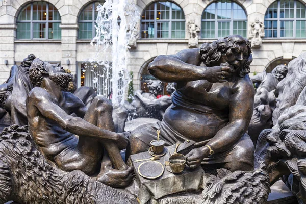 Norimberga Germania Agosto 2018 Moderna Fontana Del Carosello Del Matrimonio — Foto Stock