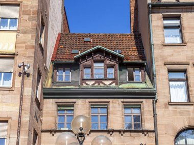 Nürnberg, Almanya, 21 Ağustos 2018 tarihinde. Eski şehirde tipik bir mimari kompleksin bir parçası