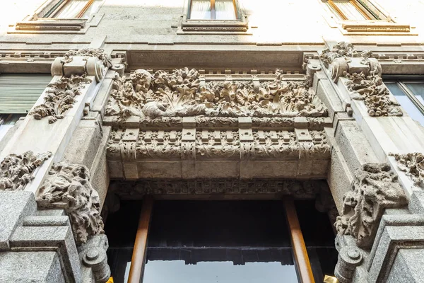 Милан Италия Февраля 2020 Года Типичные Архитектурные Детали Здания Исторической — стоковое фото