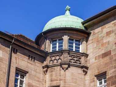 Nürnberg, Almanya, 21 Ağustos 2018 tarihinde. Eski şehirde tipik bir mimari kompleksin bir parçası