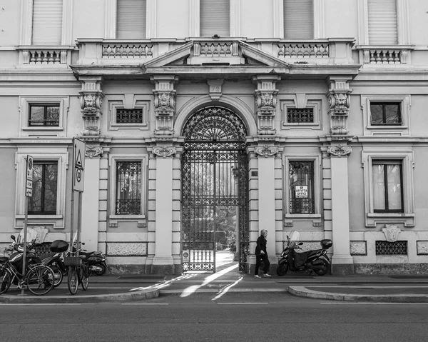 Milán Italia Febrero 2020 Típica Vista Urbana Edificio Histórico — Foto de Stock