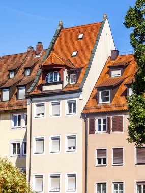 Nürnberg, Almanya, 21 Ağustos 2018 tarihinde. Eski şehirde tipik bir mimari kompleksin bir parçası