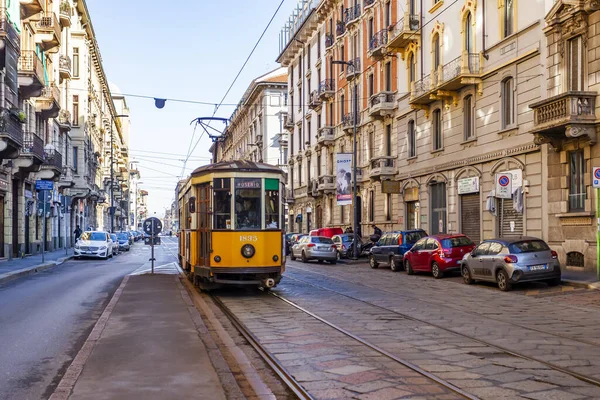 Milan Italie Février 2020 Tramway Vintage Dans Une Rue Ville — Photo