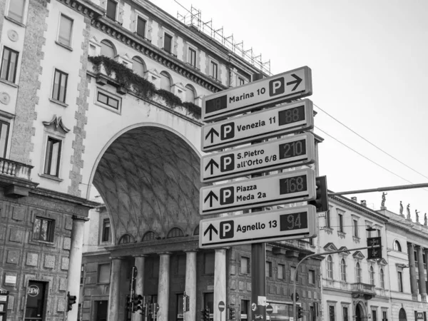 Milan Itálie Února2020 Ukazatel Památky Historickém Městě — Stock fotografie