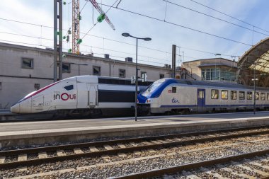 Güzel, Fransa, 12 Ekim 2019. Gare de Nice Tren İstasyonu Perronları