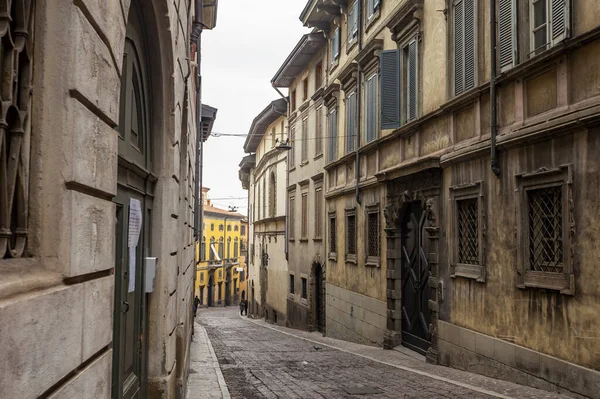 Бергамо Італія Лютого 2020 Року Вузька Мальовнича Вулиця Нижньому Місті — стокове фото