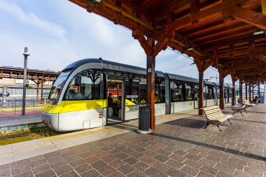 Bergamo, İtalya, 16 Şubat 2020. Şehir tramvay hattı terminali