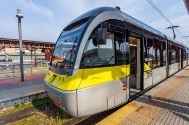 Bergamo, İtalya, 16 Şubat 2020. Şehir tramvay hattı terminali