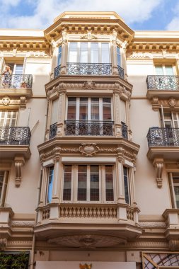 Monte Carlo, Monako, 13 Ekim 2019. Şehir mimari topluluğunun tipik ayrıntıları.