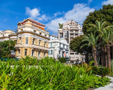 Monte Carlo, Monako, 13 Ekim 2019. Şehir manzaralı. Tipik gökyüzü çizgisi.