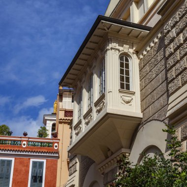 Monte Carlo, Monako, 13 Ekim 2019. Şehir mimari topluluğunun tipik ayrıntıları.