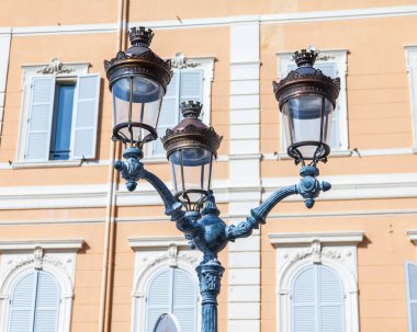 Monte Carlo, Monako, 13 Ekim 2019. Güzel sokak lambası